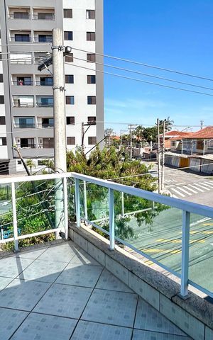 Casa à venda com 238m², 3 quartos e 3 vagas Casa à venda com 238m², 3 quartos e 3 vagasSacada