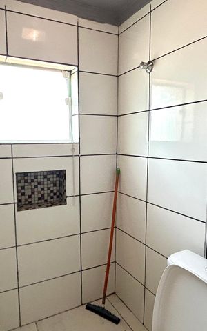 Casa à venda com 238m², 3 quartos e 3 vagas Casa à venda com 238m², 3 quartos e 3 vagasBanheiro 1