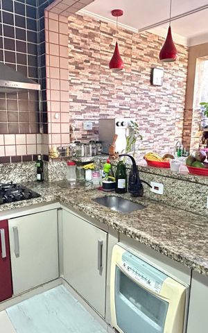 Casa à venda com 238m², 3 quartos e 3 vagas Casa à venda com 238m², 3 quartos e 3 vagasCozinha