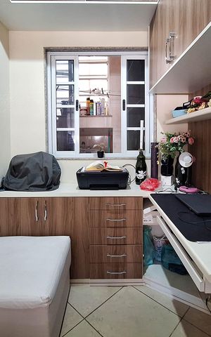 Apartamento à venda com 90m², 2 quartos e 1 vaga Apartamento à venda com 90m², 2 quartos e 1 vagaEscritório