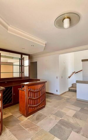 Apartamento à venda com 360m², 4 quartos e 3 vagas Apartamento à venda com 360m², 4 quartos e 3 vagasSala cobertura