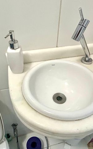 Casa à venda com 200m², 2 quartos e 4 vagas Casa à venda com 200m², 2 quartos e 4 vagasBanheiro da Suíte 2