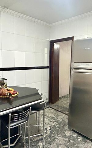 Casa à venda com 200m², 2 quartos e 4 vagas Casa à venda com 200m², 2 quartos e 4 vagasCozinha