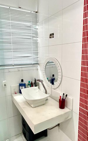 Casa à venda com 200m², 2 quartos e 4 vagas Casa à venda com 200m², 2 quartos e 4 vagasBanheiro da Suíte 1