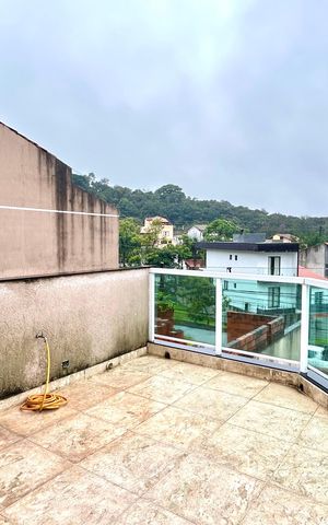 Casa à venda com 200m², 2 quartos e 4 vagas Casa à venda com 200m², 2 quartos e 4 vagasSacada