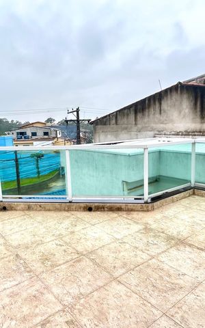 Casa à venda com 200m², 2 quartos e 4 vagas Casa à venda com 200m², 2 quartos e 4 vagasSacada
