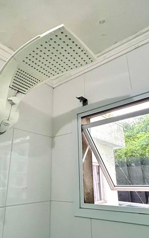 Casa à venda com 200m², 2 quartos e 4 vagas Casa à venda com 200m², 2 quartos e 4 vagasBanheiro da Suíte 1