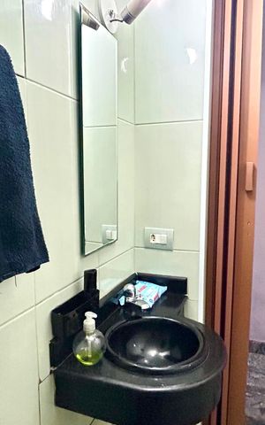 Casa à venda com 200m², 2 quartos e 4 vagas Casa à venda com 200m², 2 quartos e 4 vagasBanheiro 3