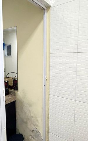 Casa à venda com 200m², 2 quartos e 4 vagas Casa à venda com 200m², 2 quartos e 4 vagasBanheiro 2