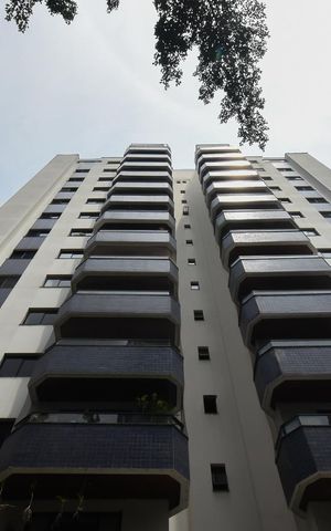 Apartamento para alugar com 103m², 4 quartos e 2 vagas Apartamento para alugar com 103m², 4 quartos e 2 vagasFachada