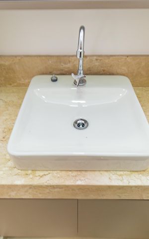 Apartamento à venda com 34m², 2 quartos e sem vaga Apartamento à venda com 34m², 2 quartos e sem vagaDetalhe - Banheiro