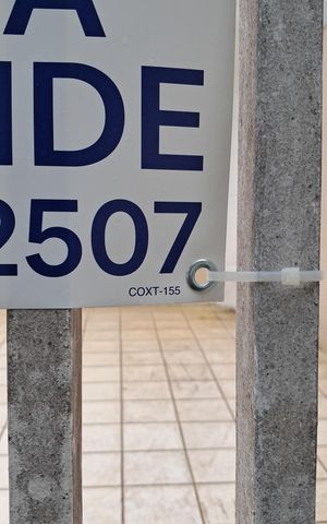 Casa à venda com 135m², 3 quartos e 2 vagas Casa à venda com 135m², 3 quartos e 2 vagasPlaca