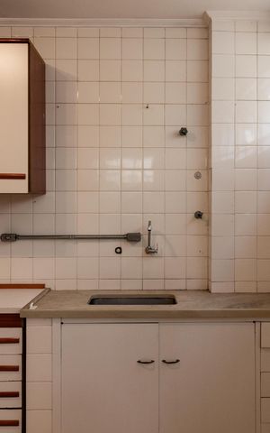 Apartamento para alugar com 106m², 2 quartos e 1 vaga Apartamento para alugar com 106m², 2 quartos e 1 vagaCozinha