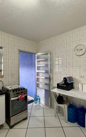 Casa à venda com 112m², 2 quartos e 2 vagasCozinha