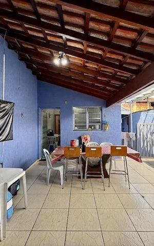Casa à venda com 112m², 2 quartos e 2 vagasQuintal