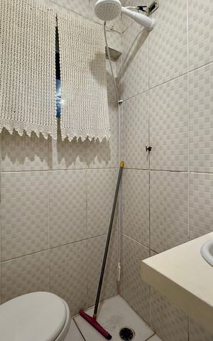 Casa à venda com 112m², 2 quartos e 2 vagasBanheiro de Serviço 
