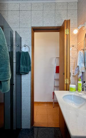Casa à venda com 112m², 2 quartos e 2 vagasBanheiro 
