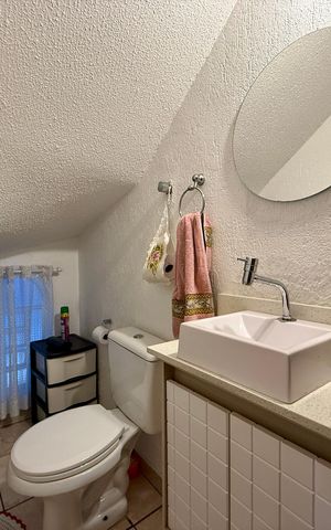 Casa à venda com 112m², 2 quartos e 2 vagasLavabo