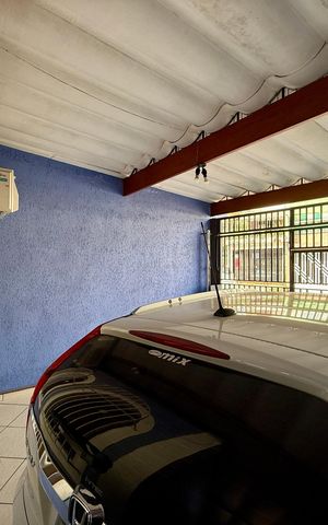 Casa à venda com 112m², 2 quartos e 2 vagasGaragem 
