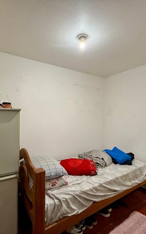 Casa à venda com 112m², 2 quartos e 2 vagasQuarto de Serviço