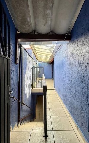 Casa à venda com 112m², 2 quartos e 2 vagasQuintal