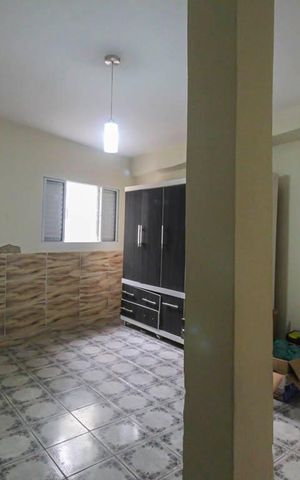 Casa à venda com 270m², 4 quartos e 4 vagas Casa à venda com 270m², 4 quartos e 4 vagasQuarto