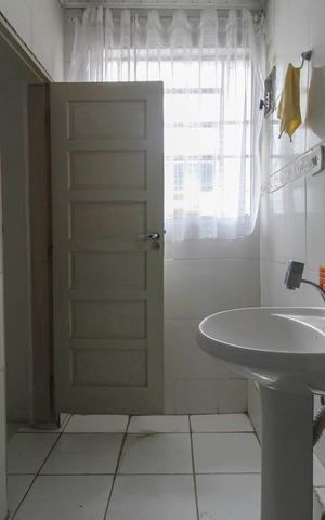 Casa à venda com 270m², 4 quartos e 4 vagas Casa à venda com 270m², 4 quartos e 4 vagasBanheiro da Suíte