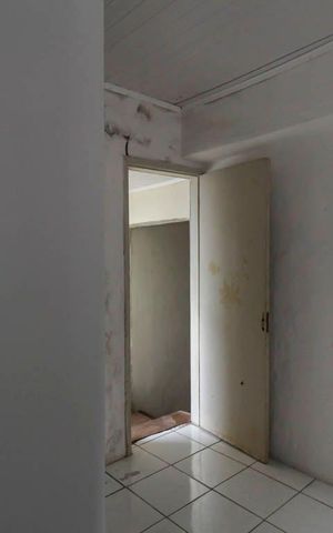 Casa à venda com 270m², 4 quartos e 4 vagas Casa à venda com 270m², 4 quartos e 4 vagasSuite