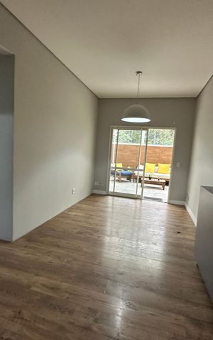Apartamento para alugar com 100m², 2 quartos e 1 vaga Apartamento para alugar com 100m², 2 quartos e 1 vagaSala