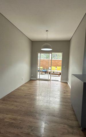 Apartamento para alugar com 100m², 2 quartos e 1 vaga Apartamento para alugar com 100m², 2 quartos e 1 vagaSala