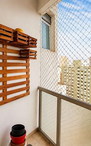 Apartamento para alugar com 165m², 3 quartos e 1 vaga Apartamento para alugar com 165m², 3 quartos e 1 vagaVaranda