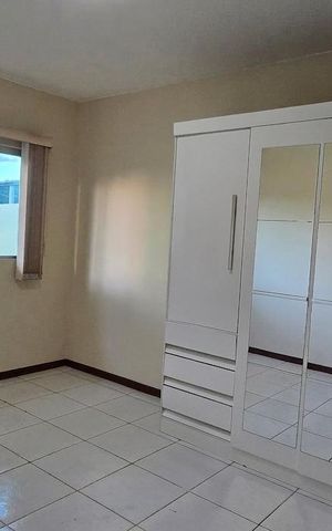 Casa de condomínio à venda com 230m², 4 quartos e 4 vagas Casa de condomínio à venda com 230m², 4 quartos e 4 vagasQuarto