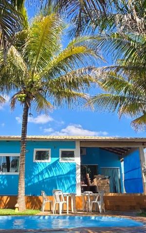 Casa de condomínio à venda com 230m², 4 quartos e 4 vagas Casa de condomínio à venda com 230m², 4 quartos e 4 vagasÁrea externa