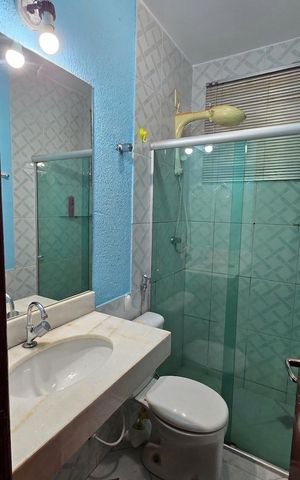 Casa de condomínio à venda com 230m², 4 quartos e 4 vagas Casa de condomínio à venda com 230m², 4 quartos e 4 vagasBanheiro