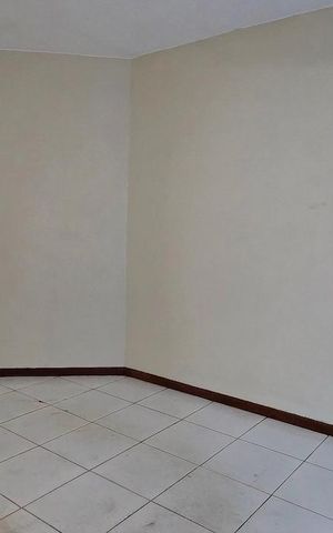 Casa de condomínio à venda com 230m², 4 quartos e 4 vagas Casa de condomínio à venda com 230m², 4 quartos e 4 vagasQuarto