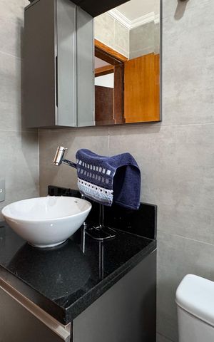 Apartamento à venda com 50m², 2 quartos e 1 vaga Apartamento à venda com 50m², 2 quartos e 1 vagaBanheiro Social