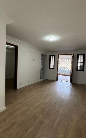 Casa para alugar com 80m², 3 quartos e 1 vaga Casa para alugar com 80m², 3 quartos e 1 vagaSala