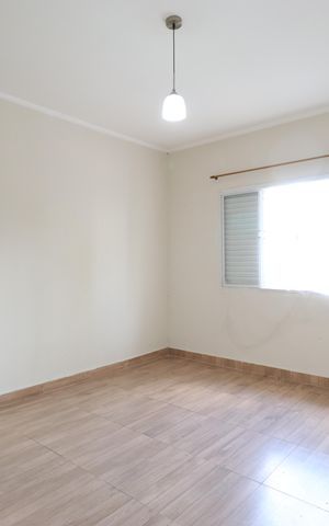 Casa à venda com 127m², 5 quartos e 2 vagasQuarto 3