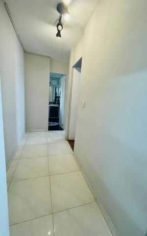 Apartamento à venda com 48m², 2 quartos e 1 vaga Apartamento à venda com 48m², 2 quartos e 1 vagaCorredor