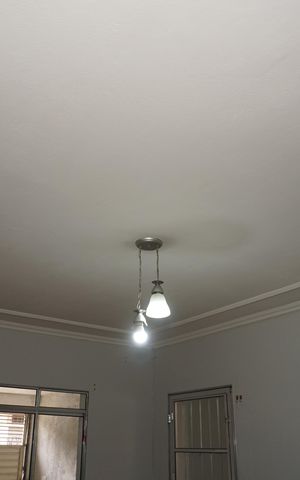 Casa para alugar com 120m², 2 quartos e 2 vagasSala