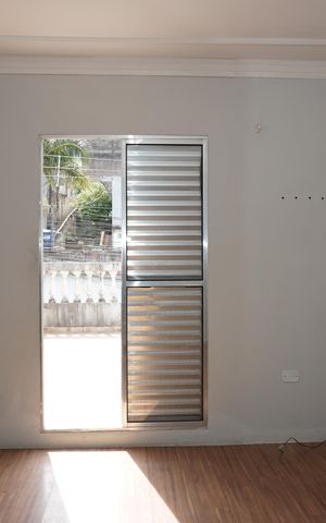 Casa para alugar com 120m², 2 quartos e 2 vagasQuarto