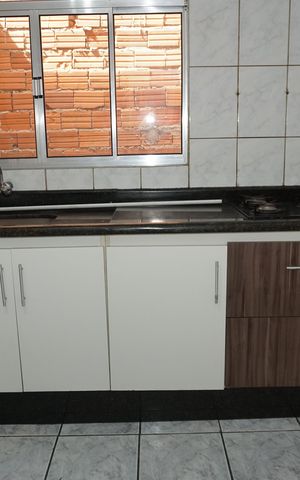 Casa para alugar com 120m², 2 quartos e 2 vagasCozinha