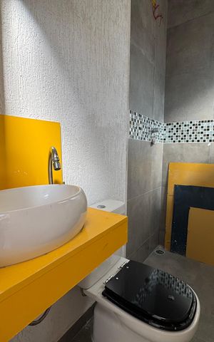 Casa para alugar com 40m², 1 quarto e 1 vaga Casa para alugar com 40m², 1 quarto e 1 vagaBanheiro