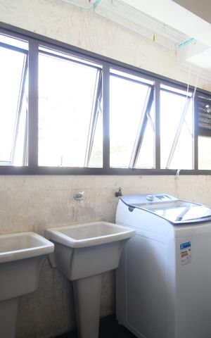 Apartamento à venda com 197m², 3 quartos e 3 vagasÁrea de Serviço