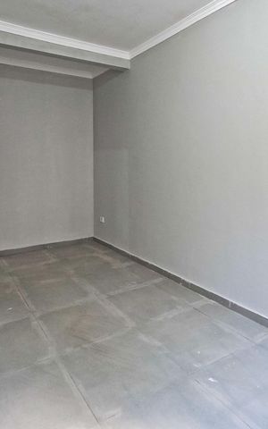 Casa para alugar com 42m², 1 quarto e sem vaga