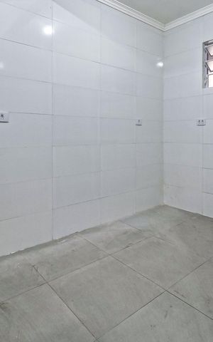 Casa para alugar com 42m², 1 quarto e sem vaga