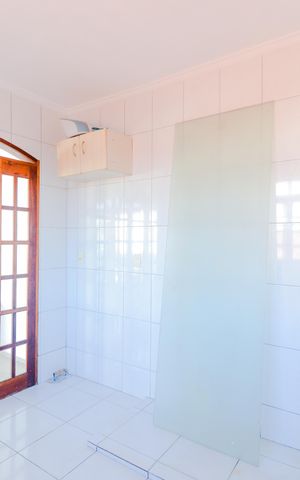 Casa à venda com 300m², 3 quartos e 6 vagasÁrea de Serviço