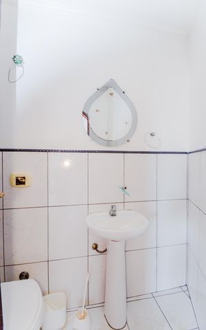 Casa à venda com 300m², 3 quartos e 6 vagasLavabo