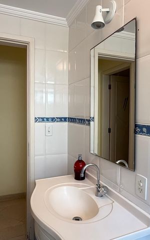 Apartamento para alugar com 143m², 3 quartos e 1 vaga Apartamento para alugar com 143m², 3 quartos e 1 vagaBanheiro Social