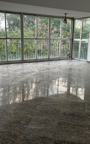Apartamento à venda com 300m², 4 quartos e 1 vaga Apartamento à venda com 300m², 4 quartos e 1 vagaSala